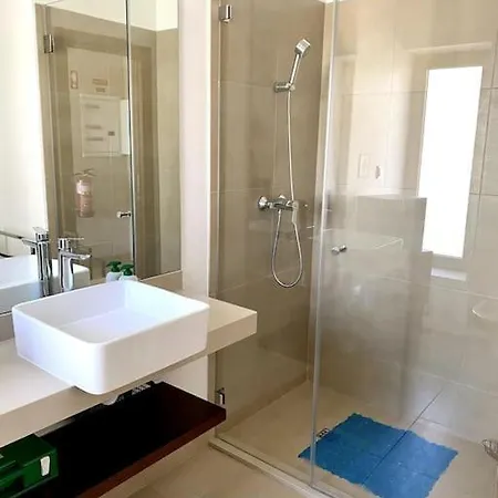 Apartament New Stunning Ocean Aprt In Oasis Mar Wi-fi *